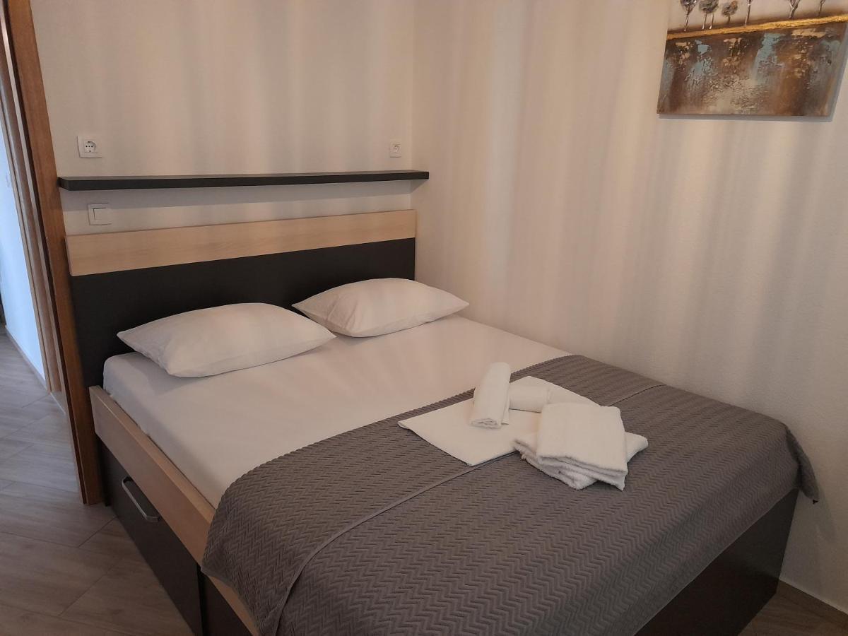 Apartmani Petra Primošten Εξωτερικό φωτογραφία