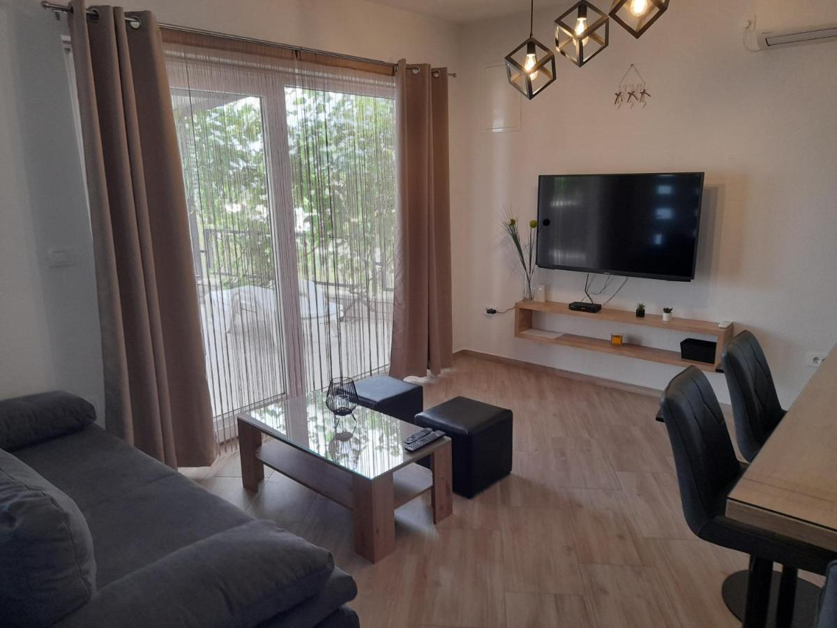 Apartmani Petra Primošten Εξωτερικό φωτογραφία