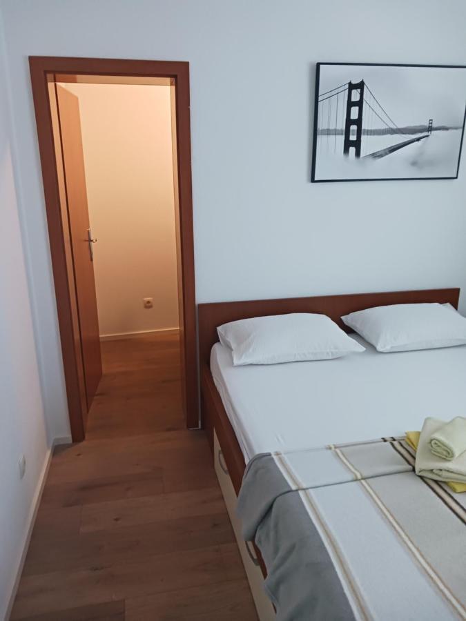 Apartmani Petra Primošten Εξωτερικό φωτογραφία