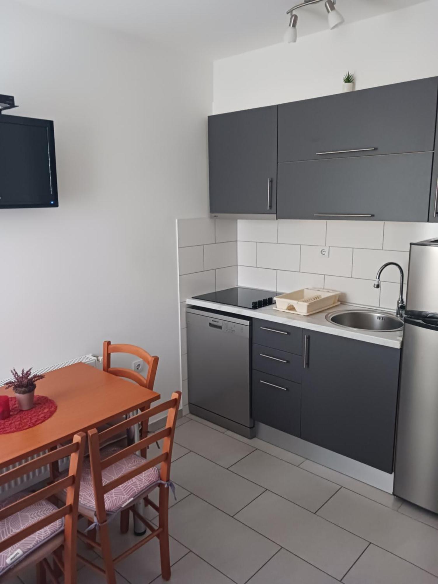 Apartmani Petra Primošten Εξωτερικό φωτογραφία