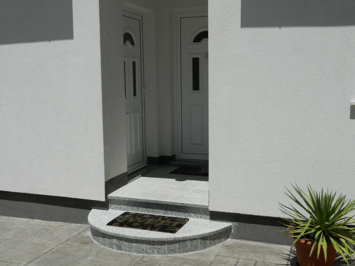 Apartmani Petra Primošten Εξωτερικό φωτογραφία
